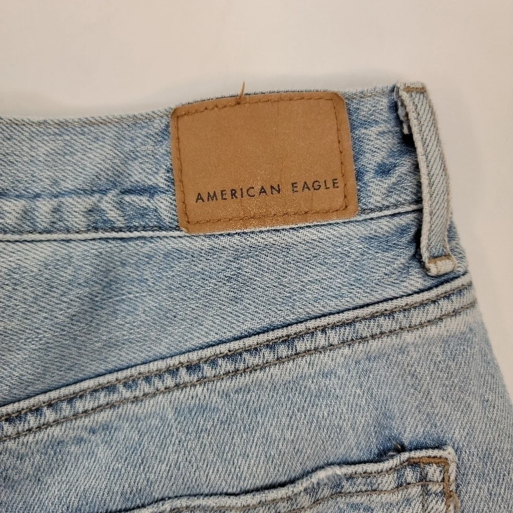 American Eagle 4 Denim Shorts 90's Boyfriend Distressed - Picture 12 of 12